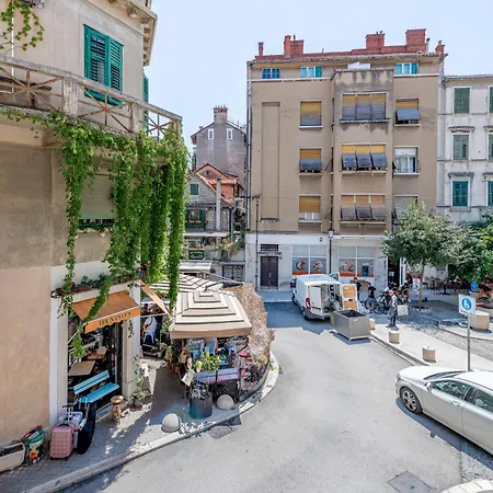 Majestic 3-bedroom Luxury Split